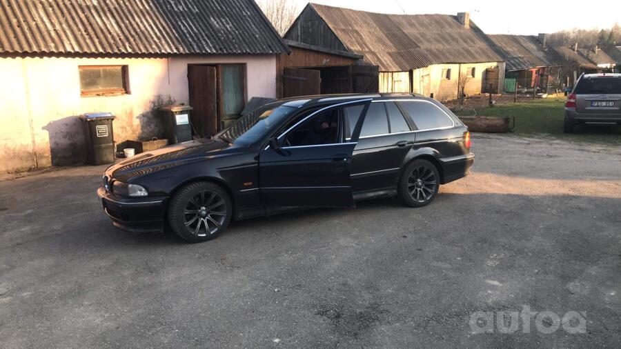 BMW 5 Series E39 Touring wagon