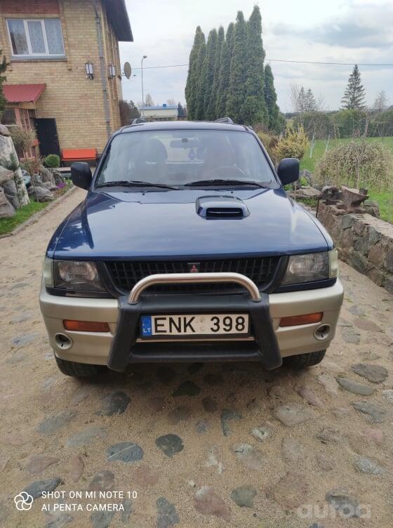 Mitsubishi Pajero 3 generation SUV 5-doors