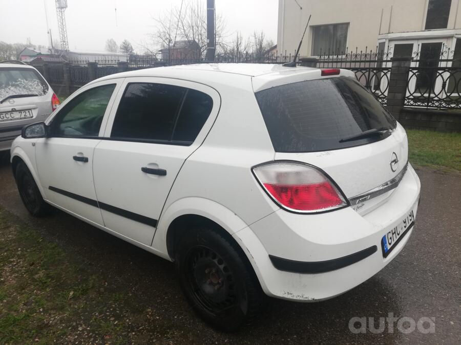 Opel Astra H Hatchback