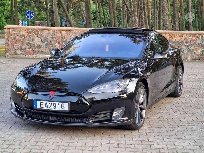 Tesla Model S 1 generation Liftback