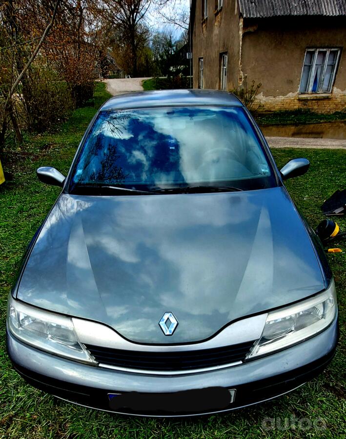 Renault Laguna 2 generation Liftback