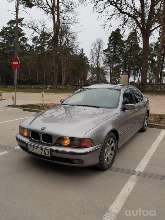 BMW 5 Series E39 Sedan 4-doors