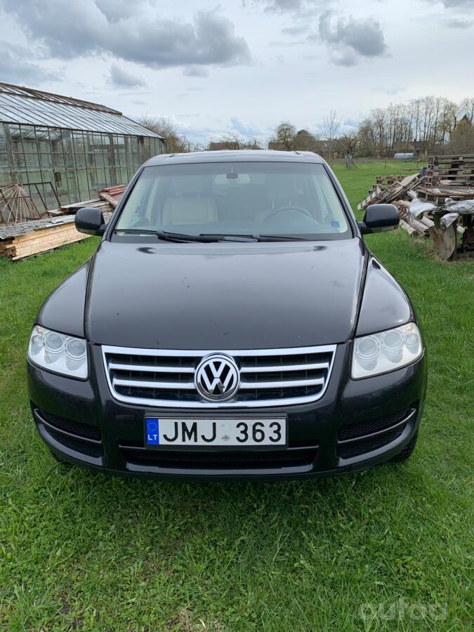 Volkswagen Touareg 1 generation Crossover