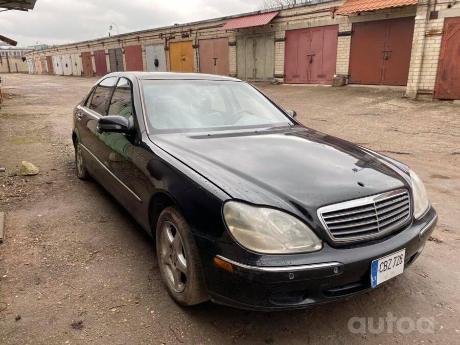 Mercedes-Benz S-Class W220 Sedan Long