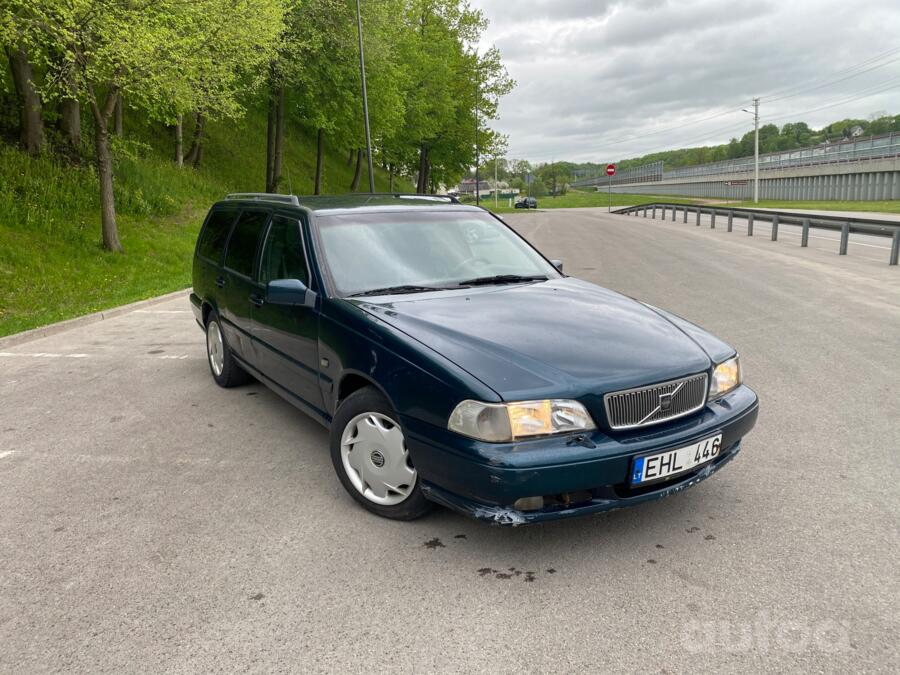 Volvo V70 1 generation wagon