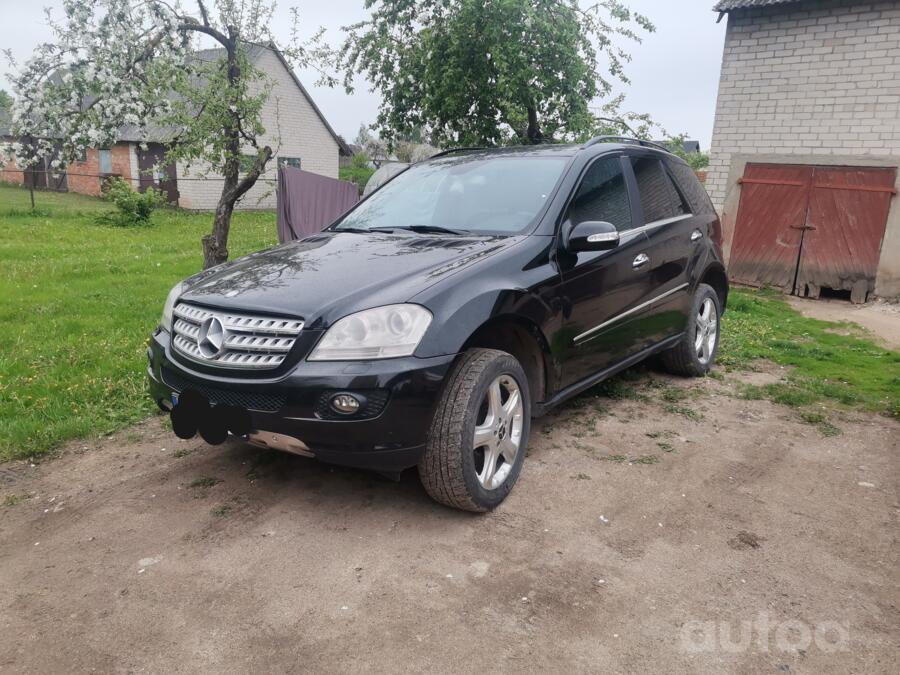 Mercedes-Benz M-Class W164 Crossover 5-doors