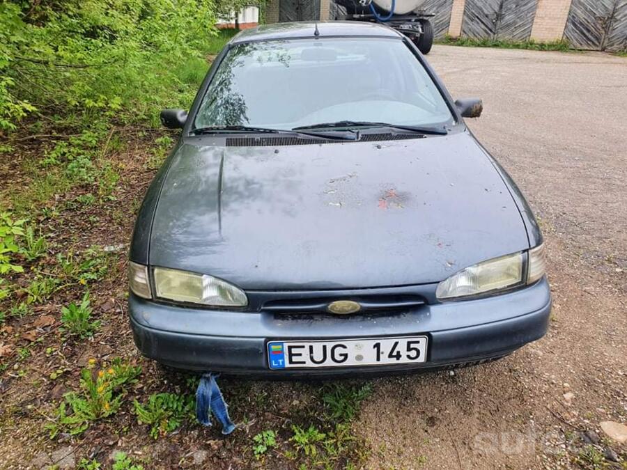 Ford Mondeo 1 generation Sedan