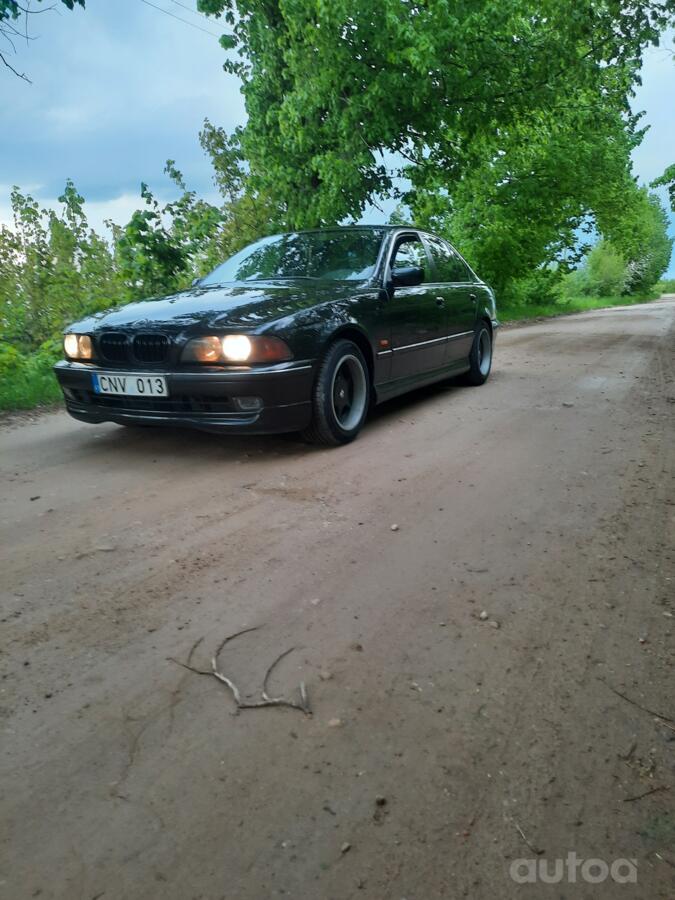 BMW 5 Series E39 Sedan 4-doors