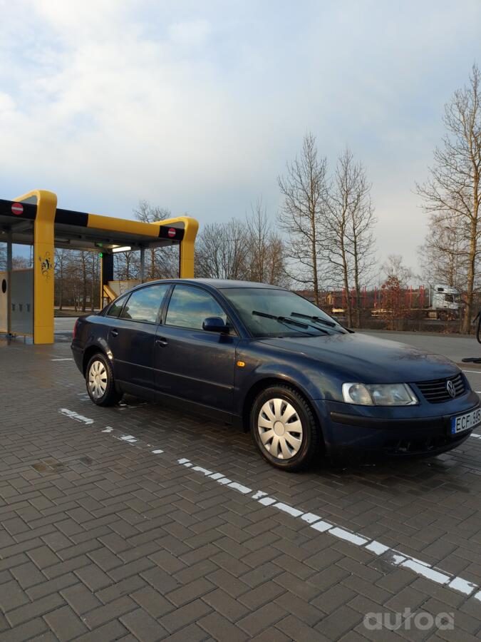 Volkswagen Passat B5 Sedan 4-doors
