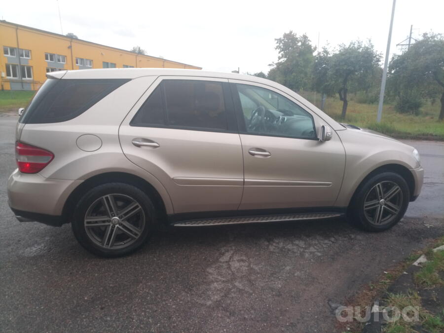Mercedes-Benz M-Class W164 Crossover 5-doors