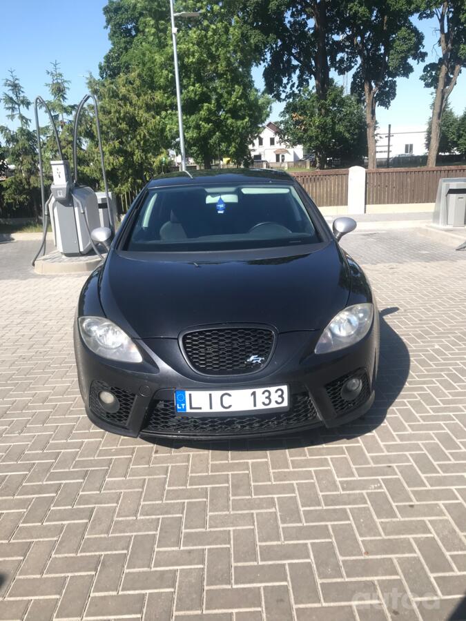 SEAT Leon 2 generation Hatchback 5-doors