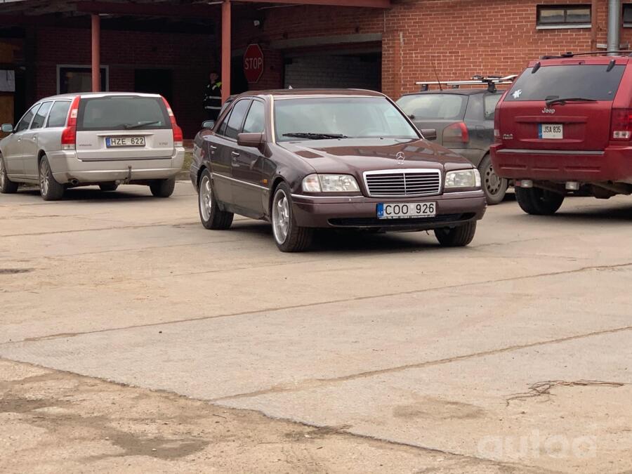 Mercedes-Benz C-Class W202/S202 Sedan