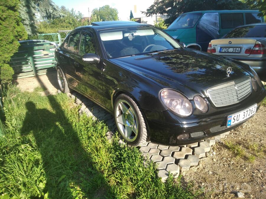 Mercedes-Benz E-Class W211 Sedan