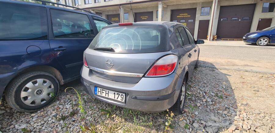 Opel Astra H Hatchback