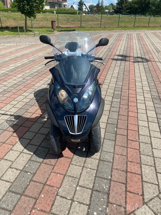 Piaggio MP3