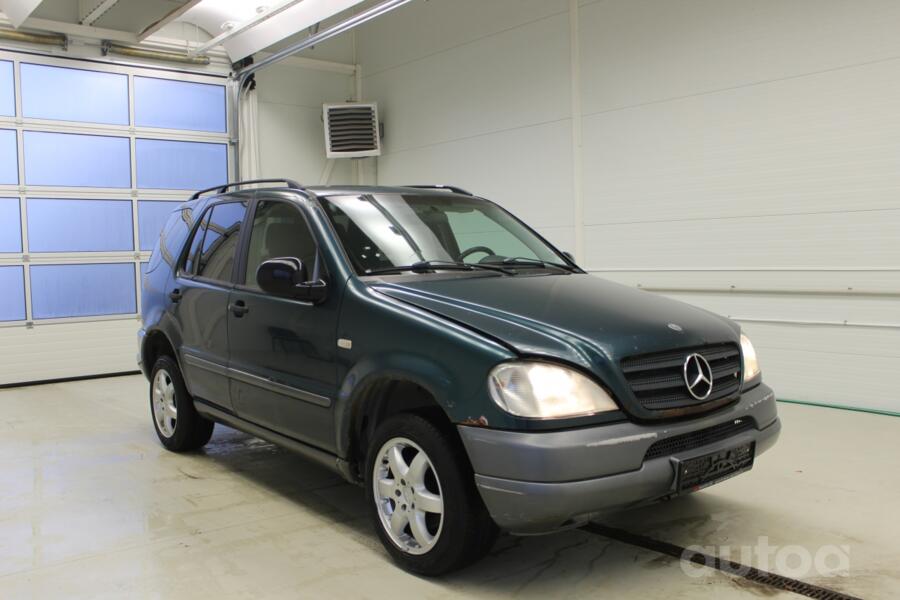 Mercedes-Benz M-Class W163 Crossover 5-doors