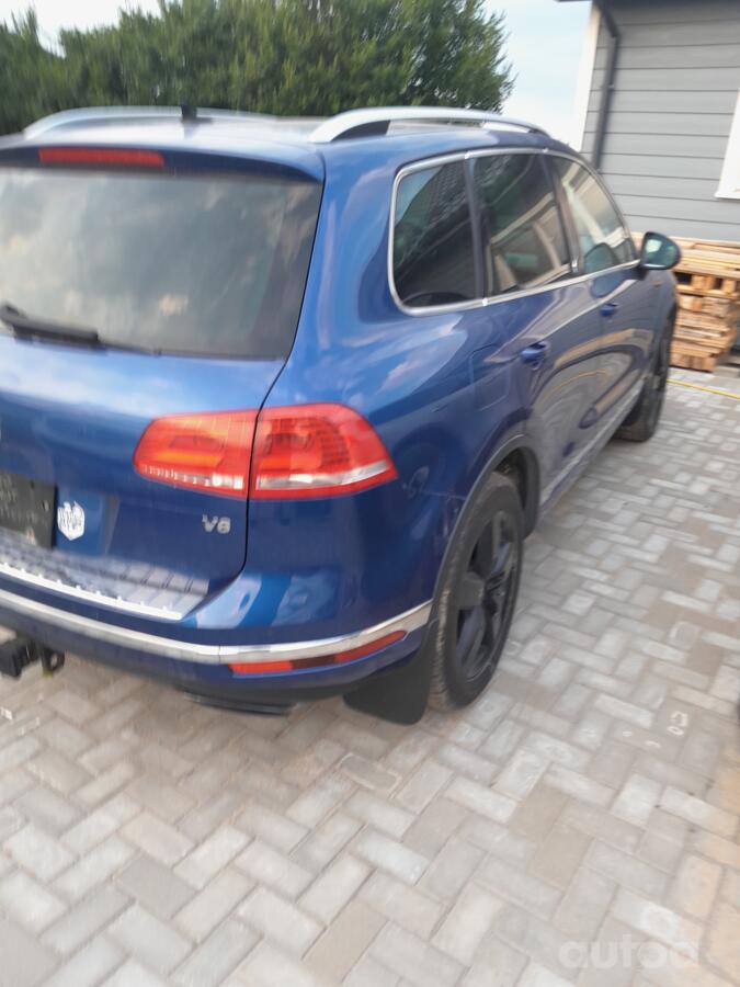 Volkswagen Touareg 2 generation [restyling] Crossover