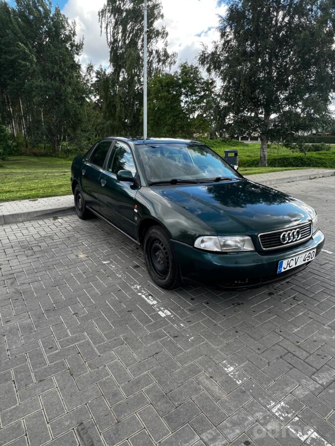 Audi A4 B5 Sedan