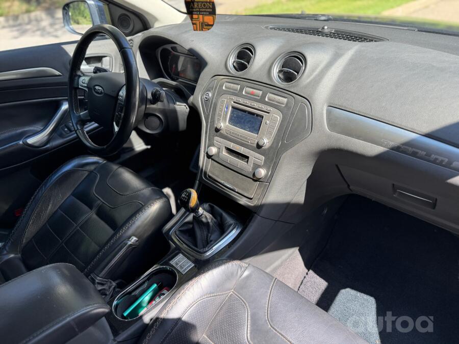 Ford Mondeo 4 generation wagon