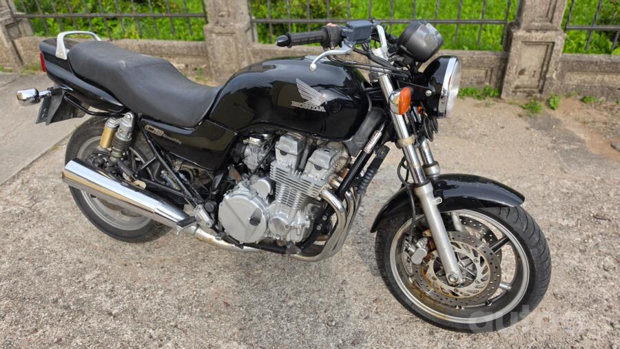 Honda CB