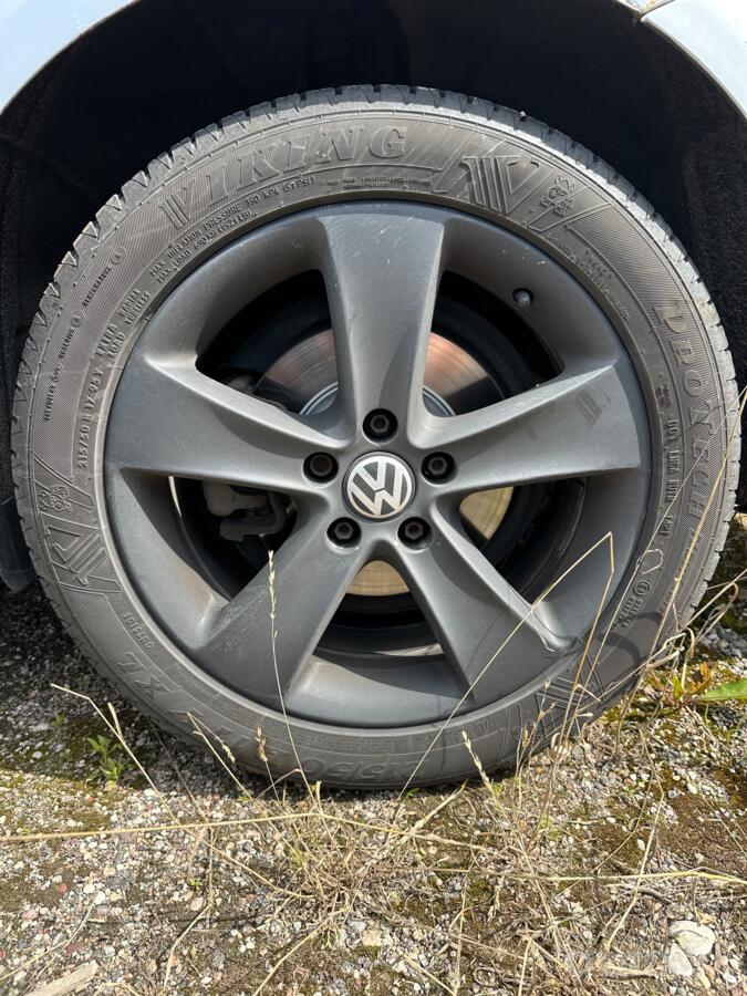Volkswagen Passat B6 wagon 5-doors