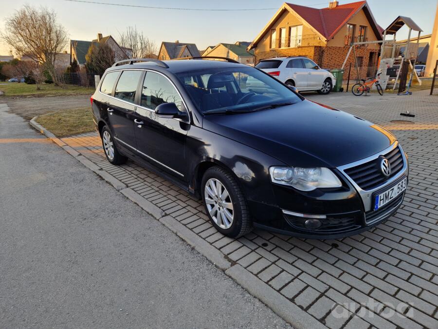 Volkswagen Passat B6 wagon 5-doors