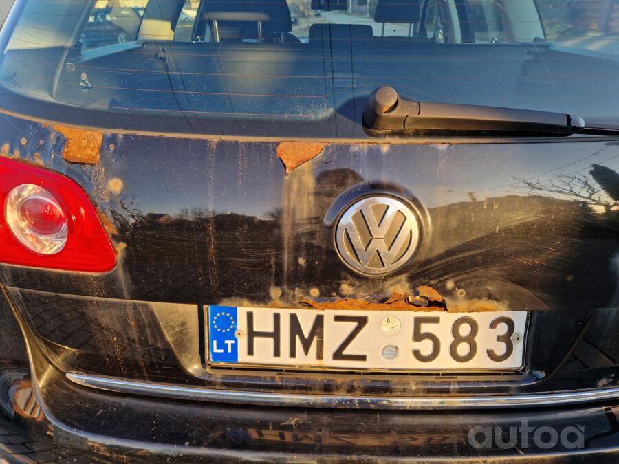 Volkswagen Passat B6 wagon 5-doors