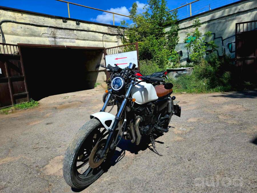 Yamaha XJ