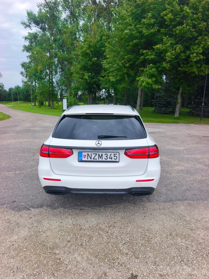 Mercedes-Benz E-Class E 220 wagon