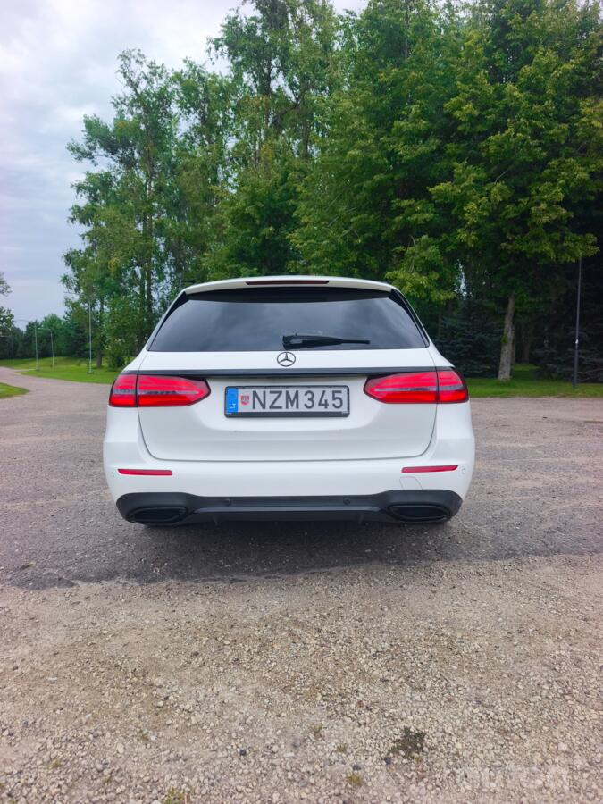 Mercedes-Benz E-Class E 220 wagon
