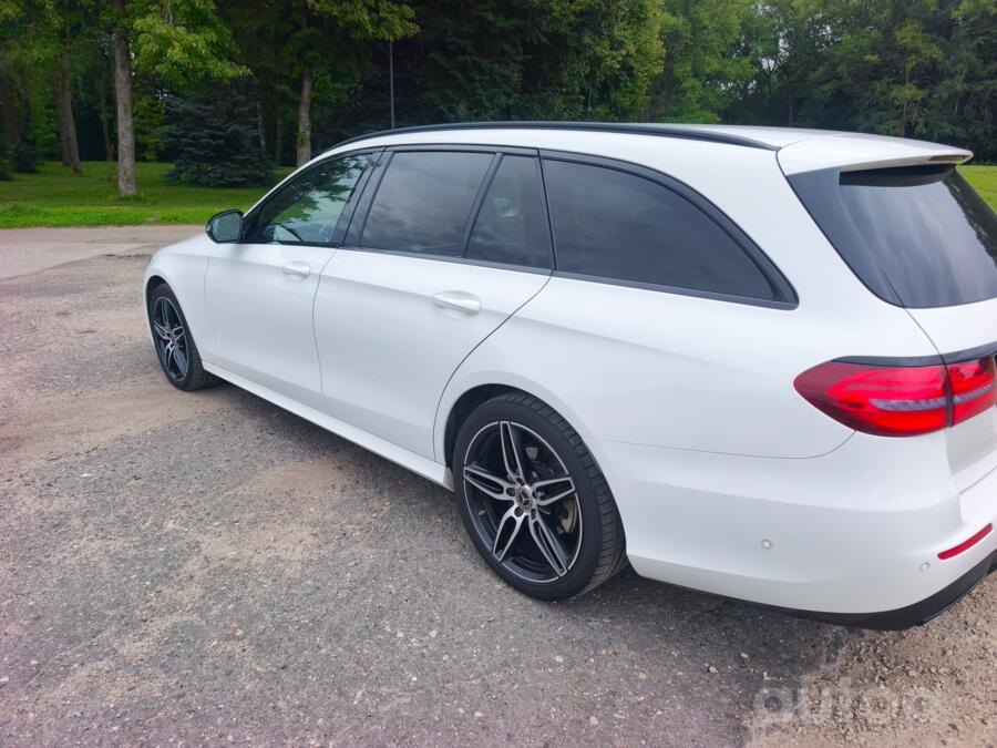 Mercedes-Benz E-Class E 220 wagon