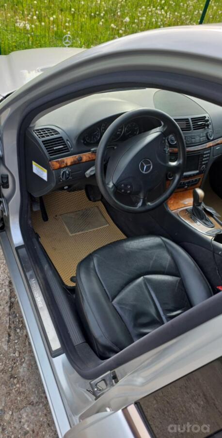 Mercedes-Benz E-Class W211 Sedan