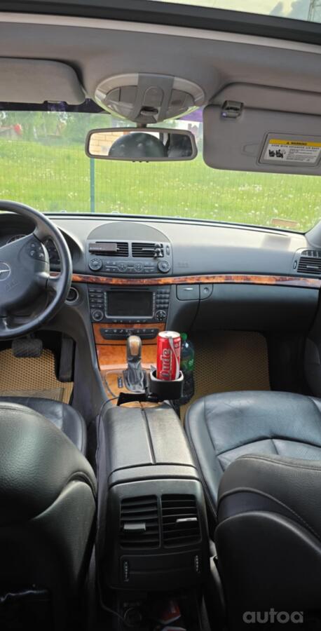 Mercedes-Benz E-Class W211 Sedan