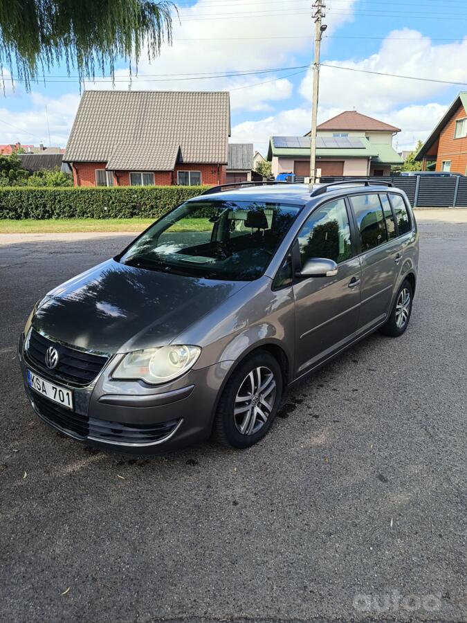Volkswagen Touran 1 generation [restyling] Minivan 5-doors