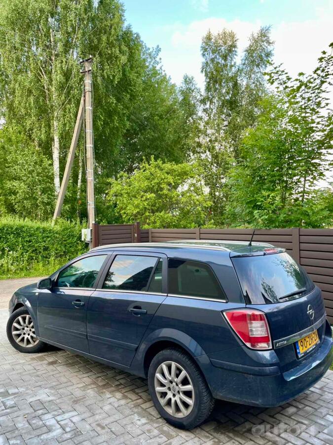 Opel Astra H [restyling]