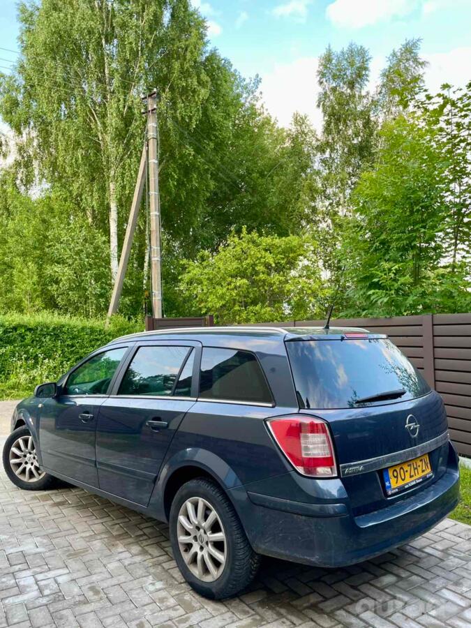 Opel Astra H [restyling]
