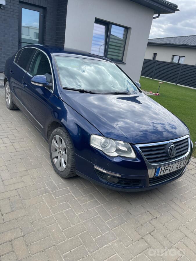 Volkswagen Passat B6 Sedan 4-doors