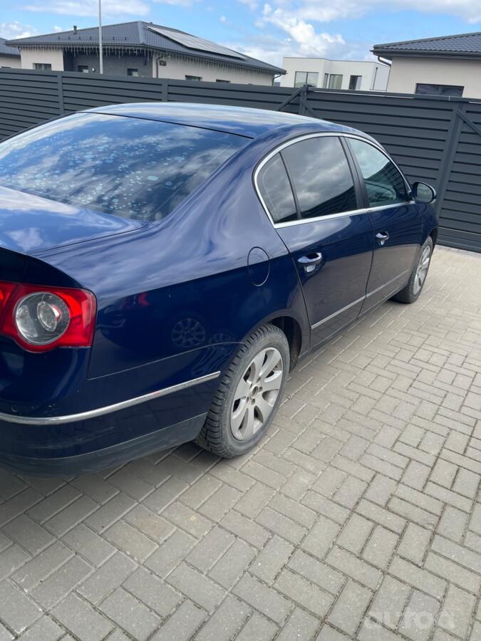 Volkswagen Passat B6 Sedan 4-doors