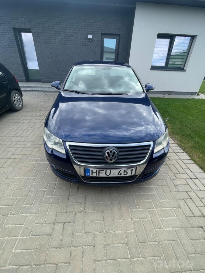 Volkswagen Passat B6 Sedan 4-doors