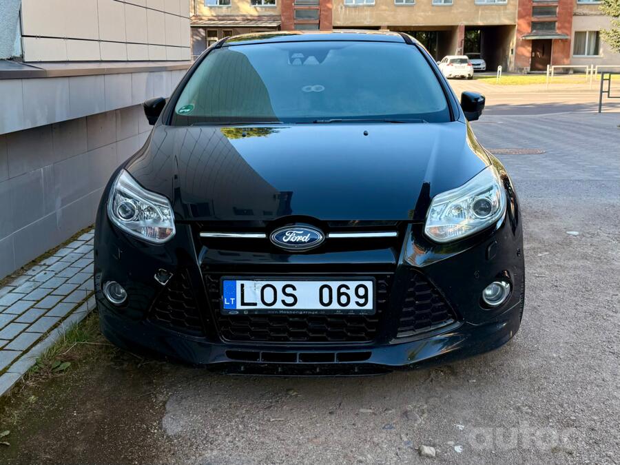 Ford Focus 3 generation Hatchback 5-doors