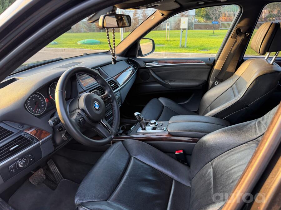 BMW X5 E70 Crossover