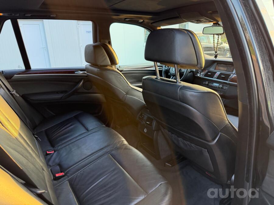 BMW X5 E70 Crossover
