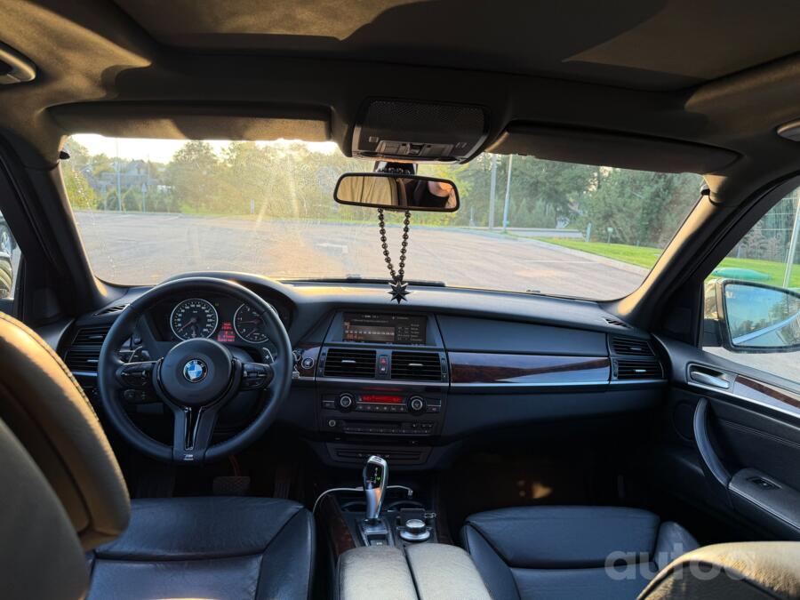 BMW X5 E70 Crossover