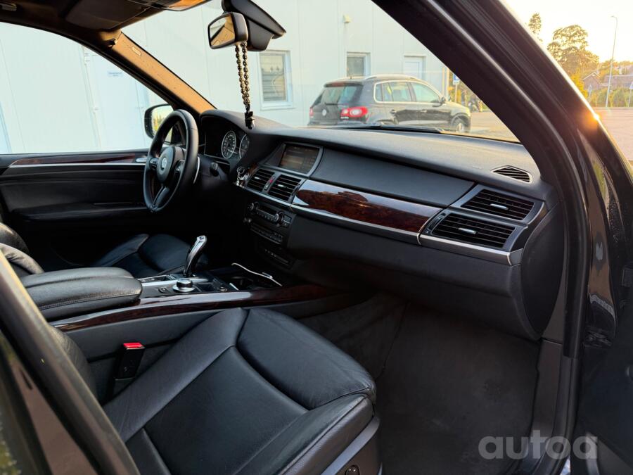 BMW X5 E70 Crossover