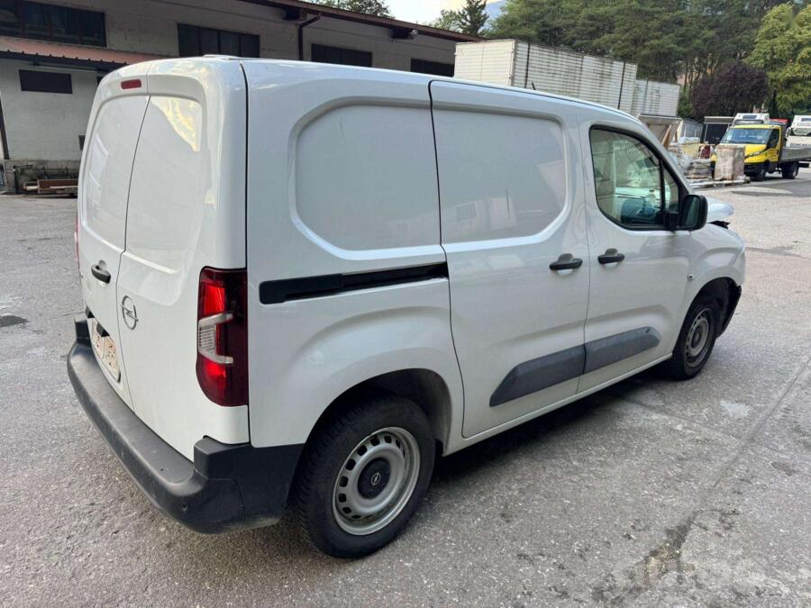 Opel Combo E