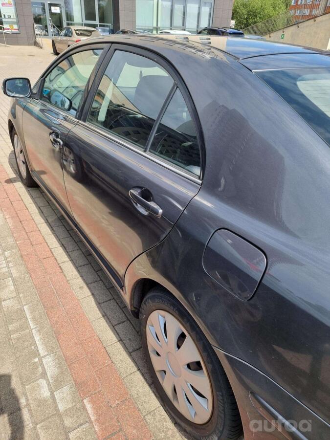 Toyota Avensis 2 generation [restyling] Sedan
