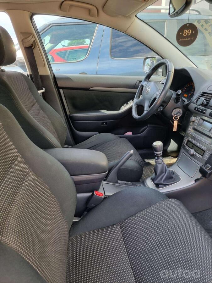 Toyota Avensis 2 generation [restyling] Sedan