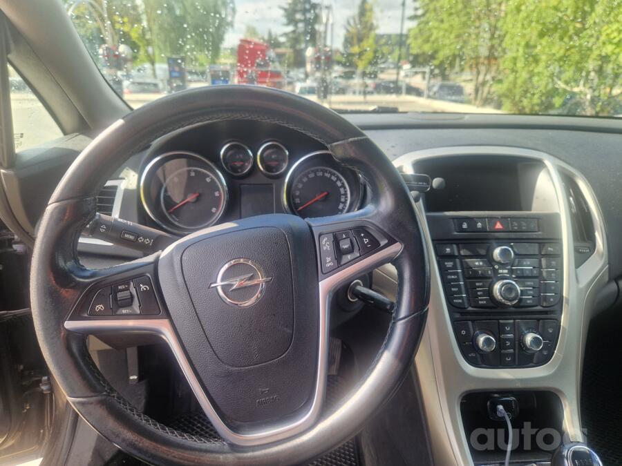 Opel Astra J [restyling] Hatchback 5-doors