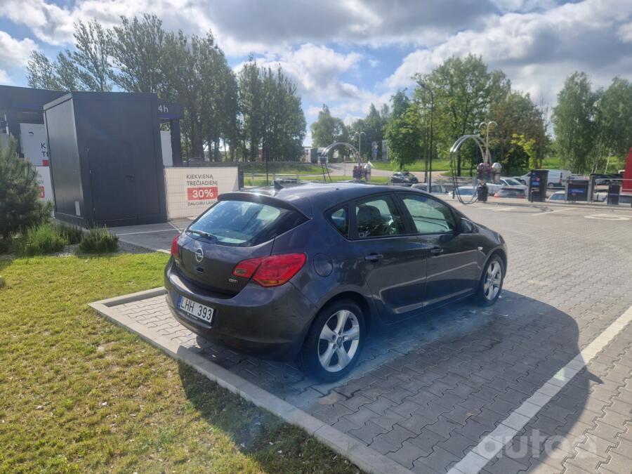 Opel Astra J [restyling] Hatchback 5-doors