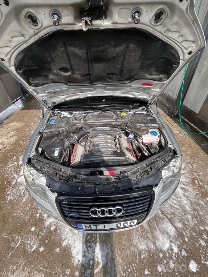 Audi A8 D3/4E Sedan